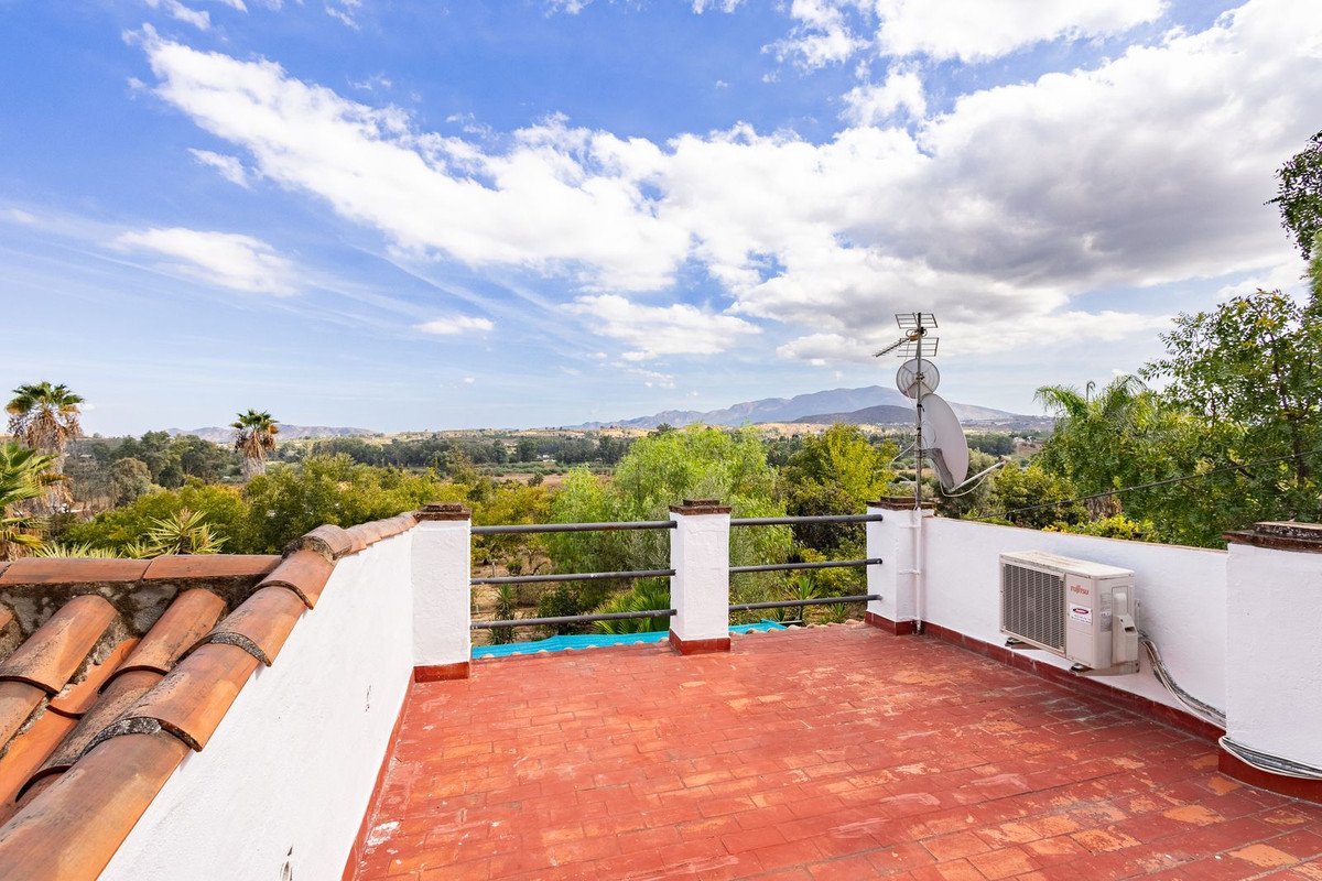 3 Bed Finca - Cortijo in Coín
