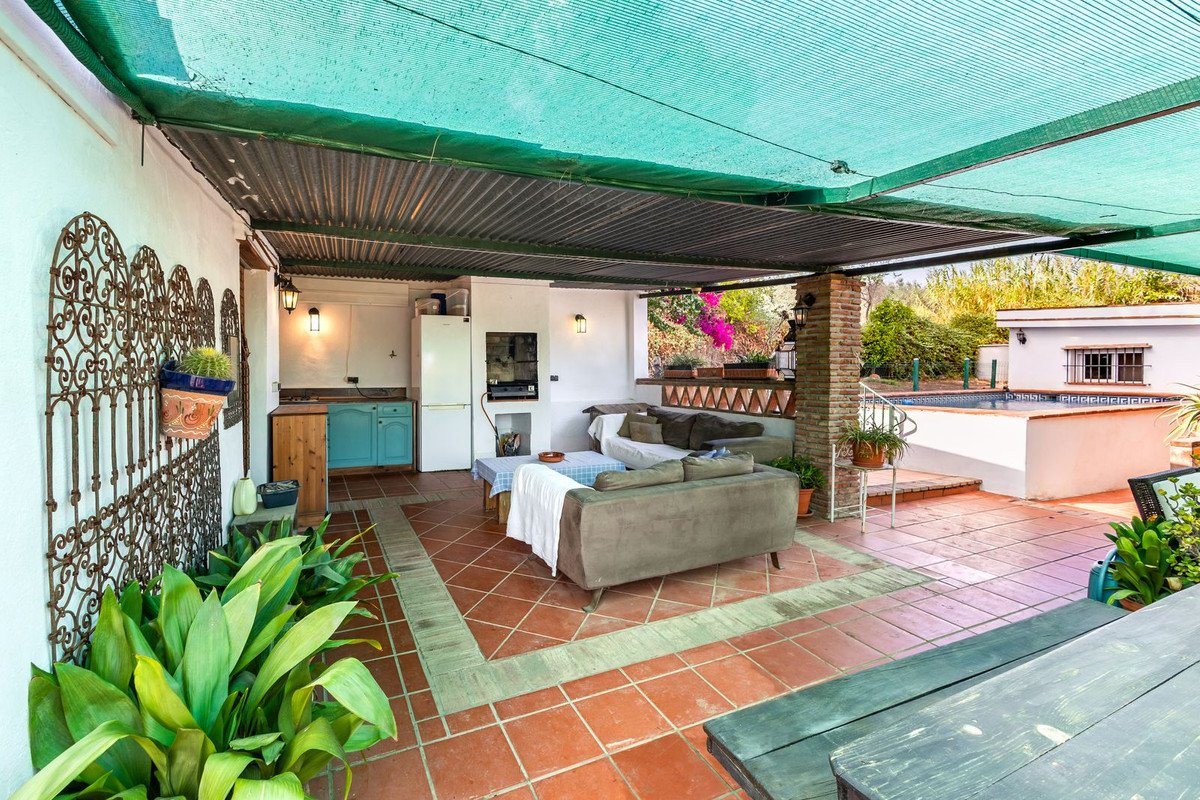 3 Bed Finca - Cortijo in Coín