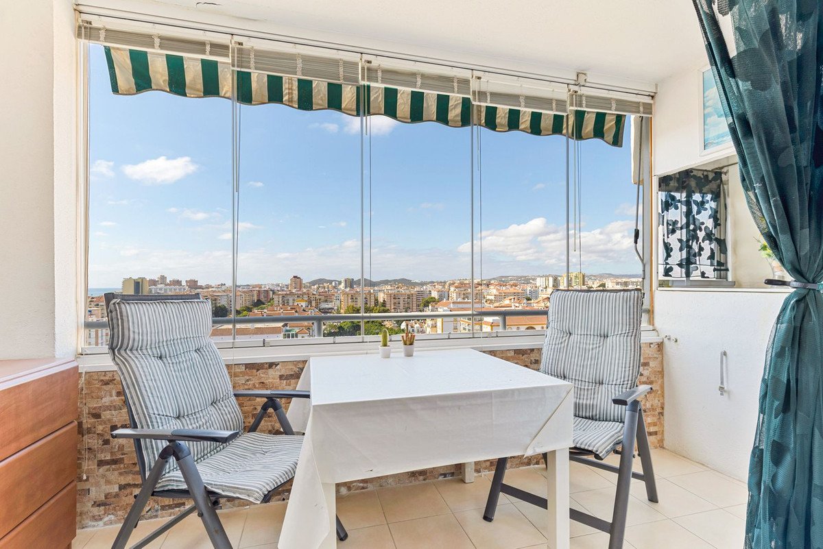 3 Bed Middle Floor Apartment in Los Boliches