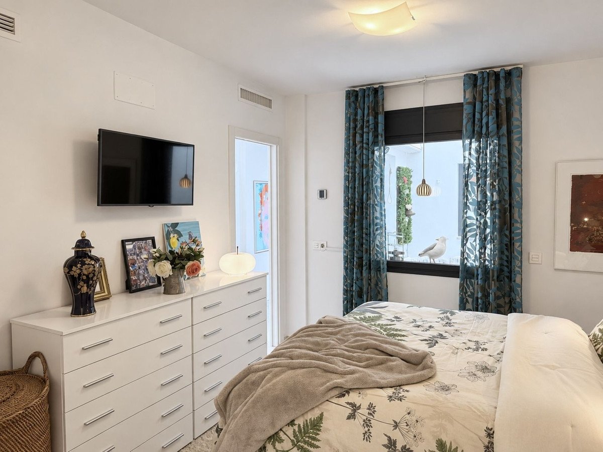2 Bed Ground Floor Apartment in Fuengirola