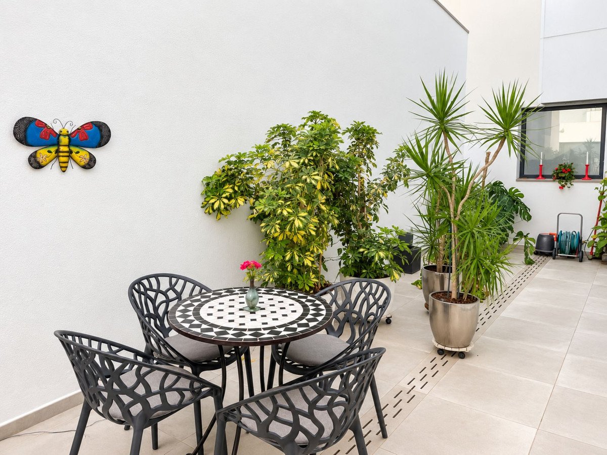 2 Bed Ground Floor Apartment in Fuengirola