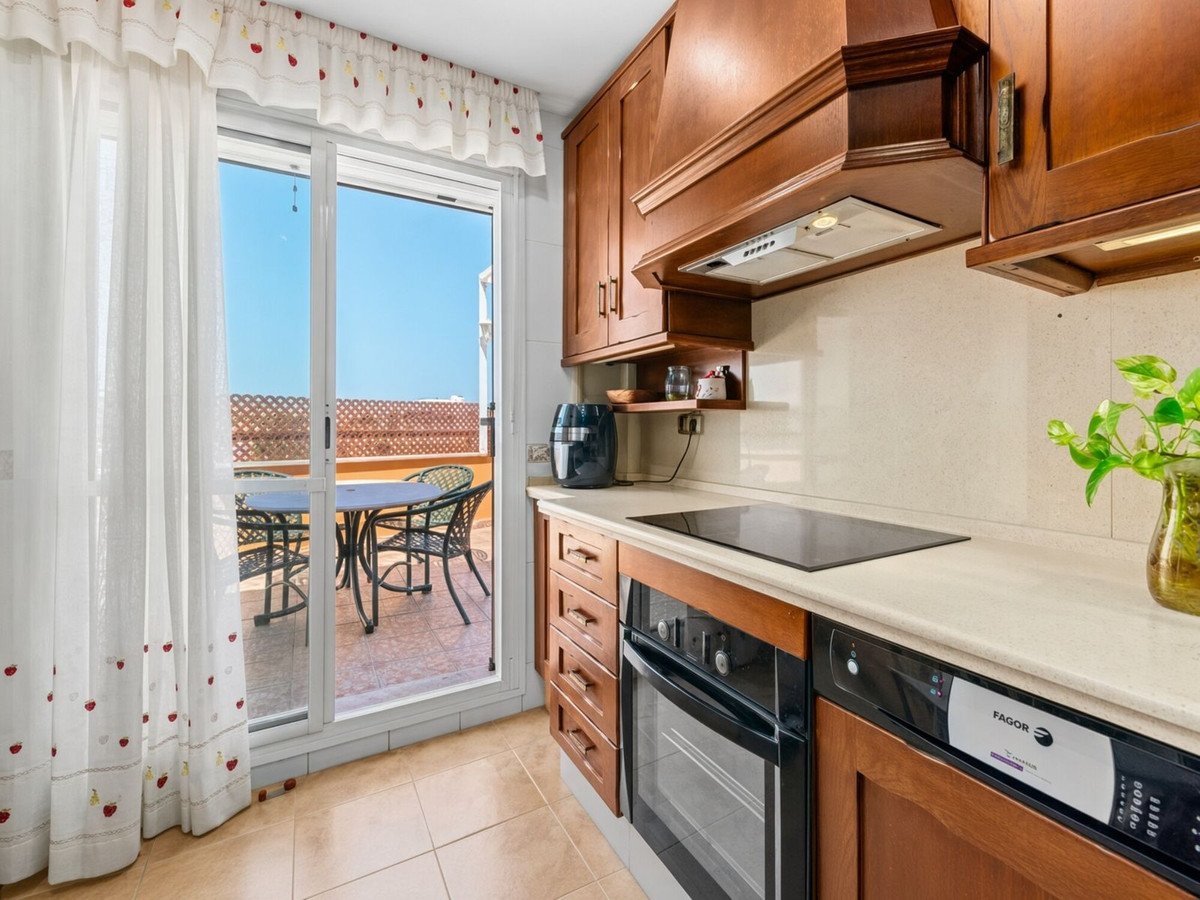 4 Bed Penthouse in Estepona
