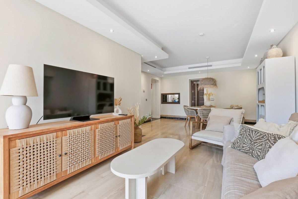 2 Bed Penthouse in New Golden Mile