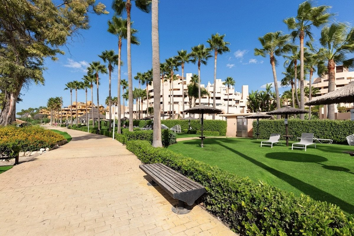 2 Bed Penthouse in New Golden Mile