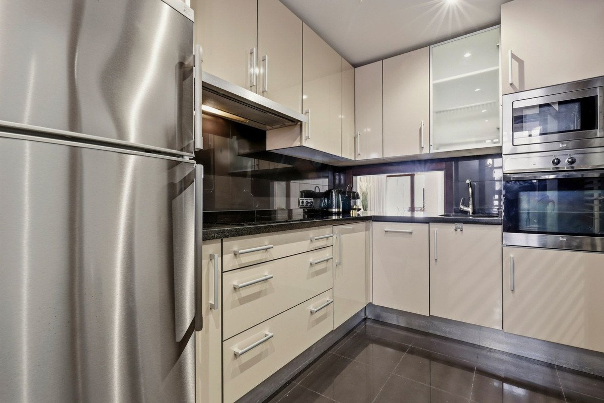 2 Bed Penthouse in New Golden Mile
