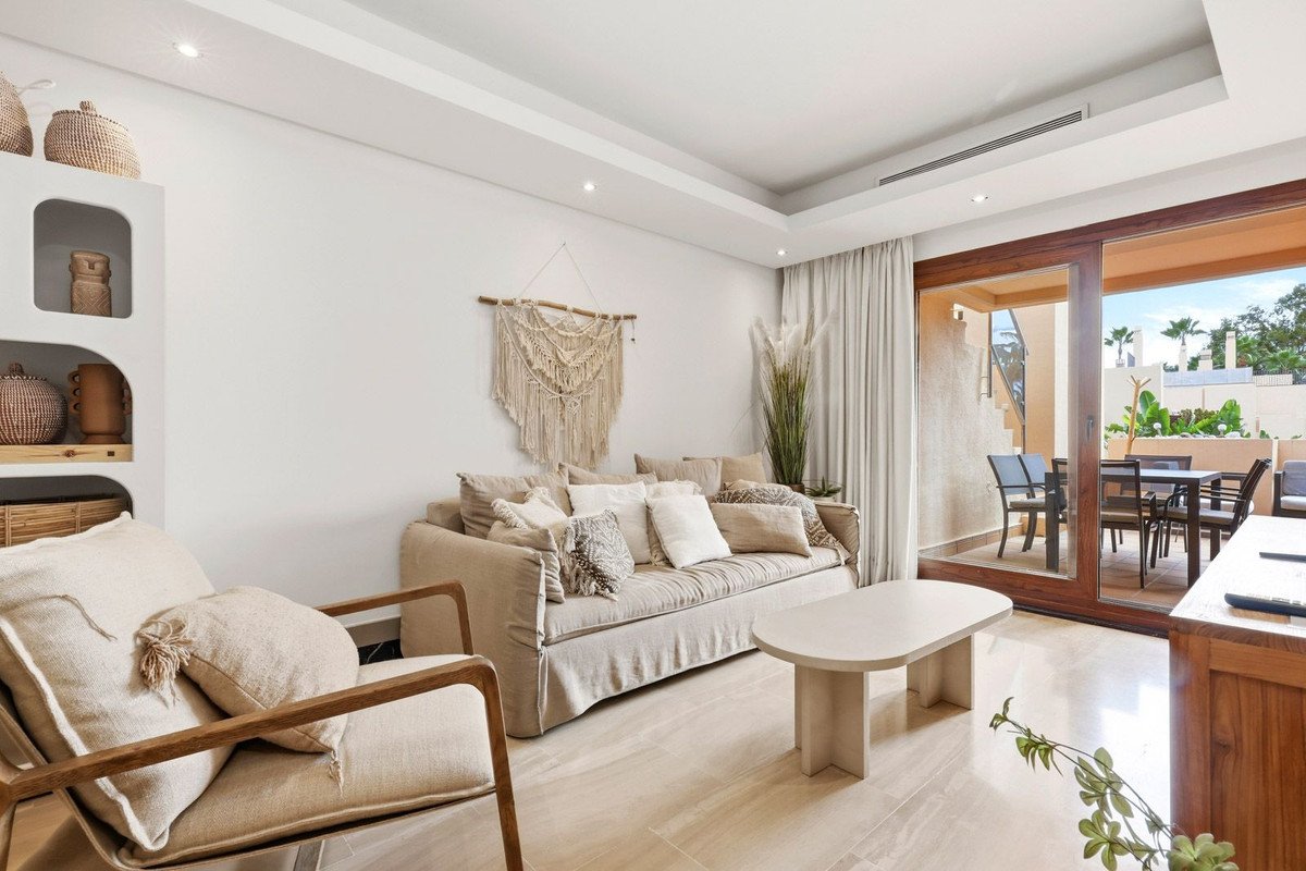 2 Bed Penthouse in New Golden Mile