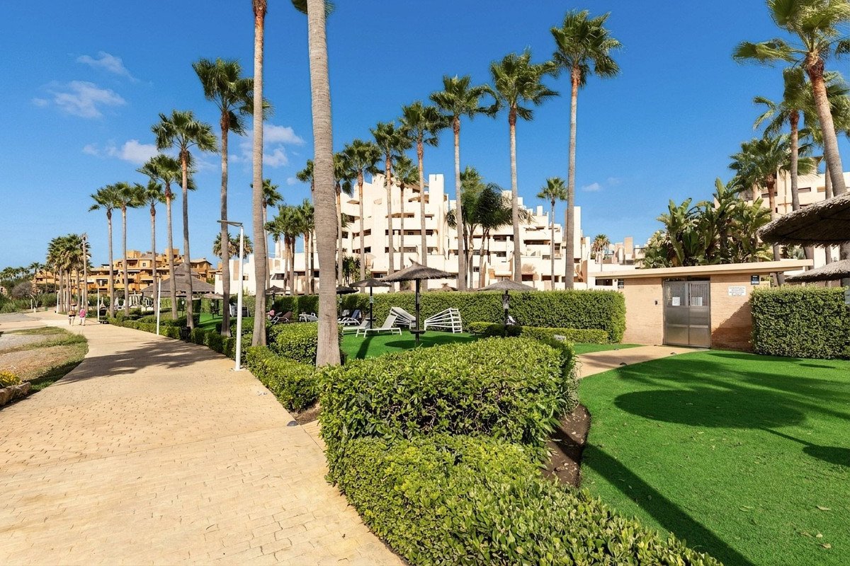 2 Bed Penthouse in New Golden Mile