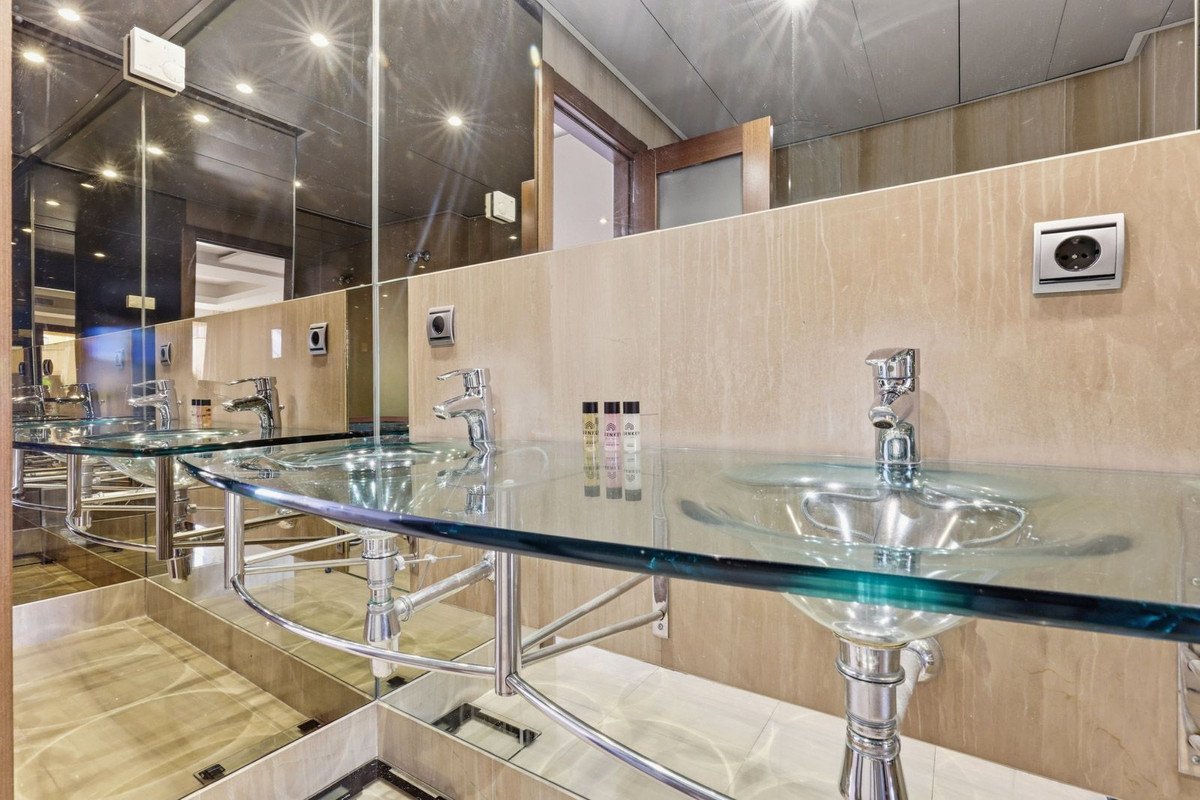2 Bed Penthouse in New Golden Mile