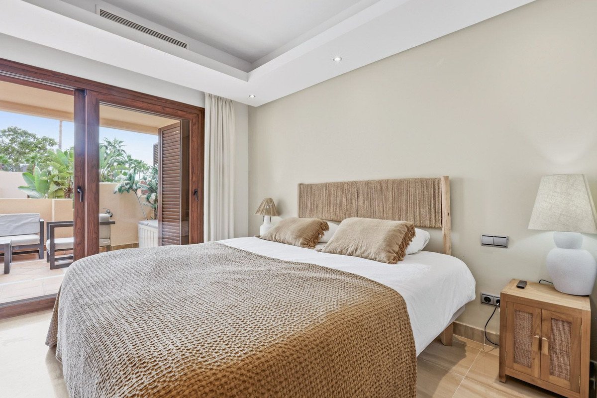 2 Bed Penthouse in New Golden Mile