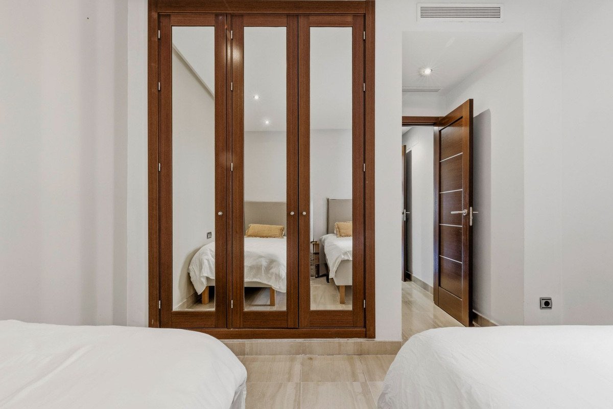 2 Bed Penthouse in New Golden Mile