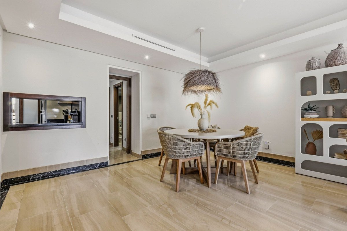 2 Bed Penthouse in New Golden Mile