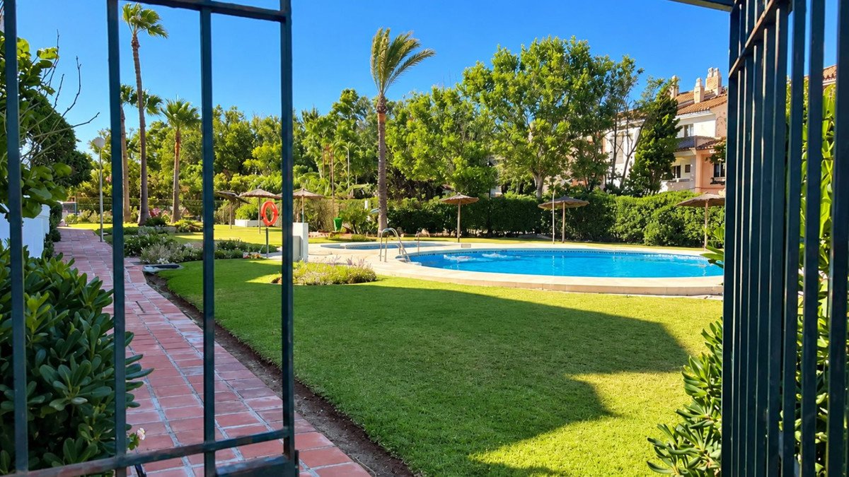4 Bed Townhouse in Casares
