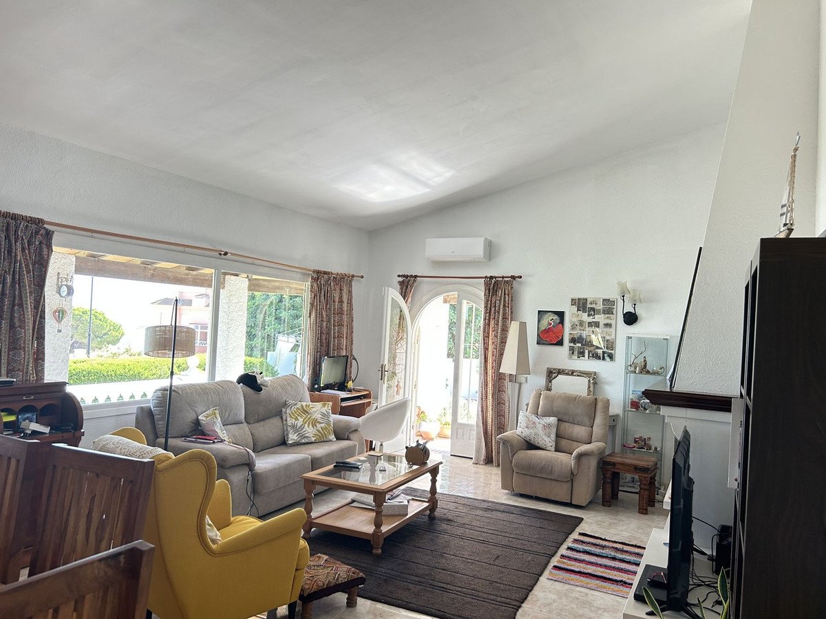 3 Bed Detached Villa in Torreblanca