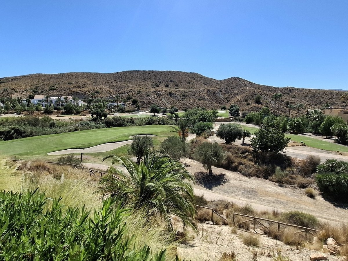 3 Bed Duplex in Valle del Este Golf