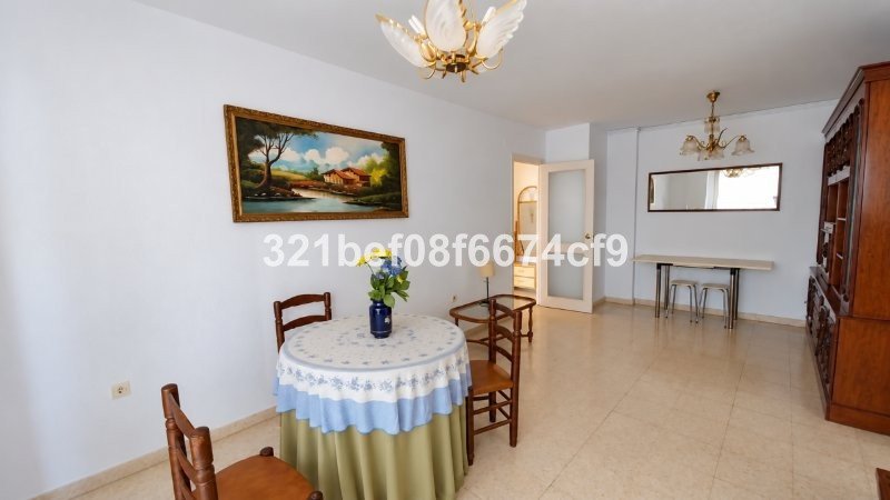 3 Bed Middle Floor Apartment in Teatinos