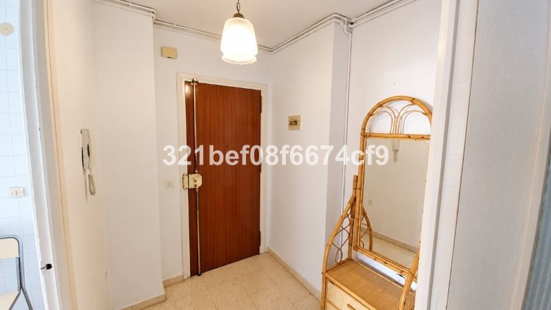 3 Bed Middle Floor Apartment in Teatinos