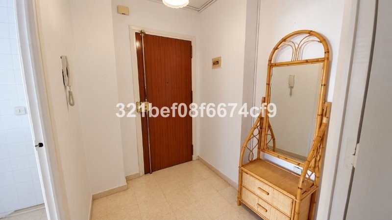 3 Bed Middle Floor Apartment in Teatinos
