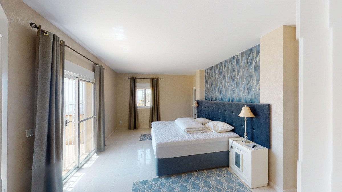 3 Bed Detached Villa in Arenas
