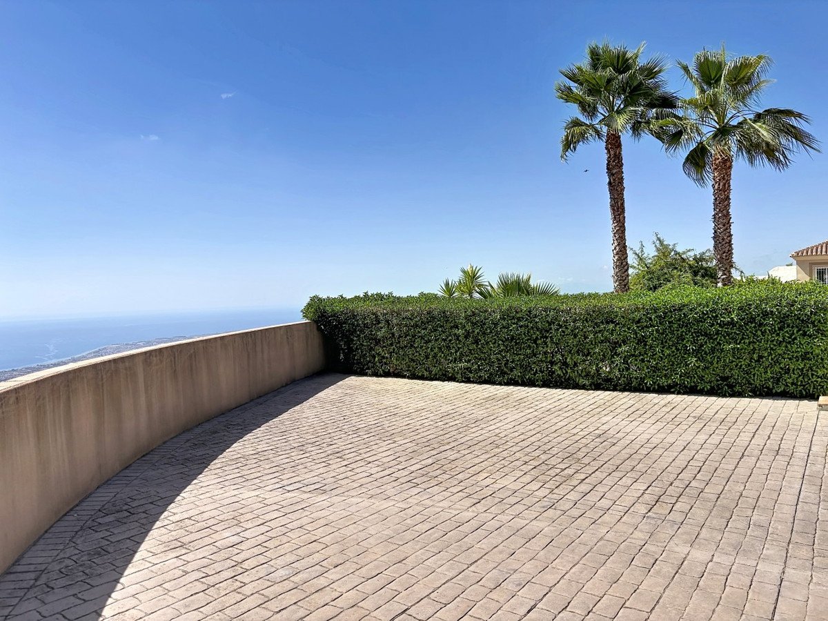 3 Bed Detached Villa in Arenas