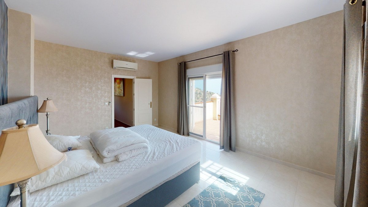 3 Bed Detached Villa in Arenas