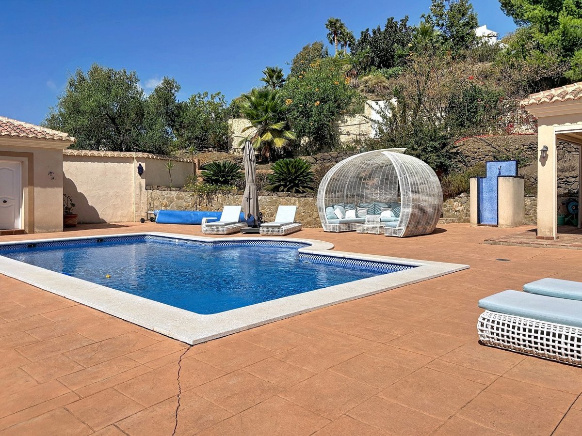 3 Bed Detached Villa in Arenas