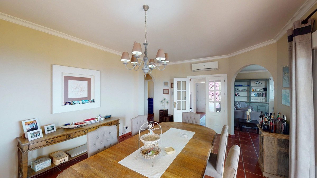 3 Bed Detached Villa in Arenas