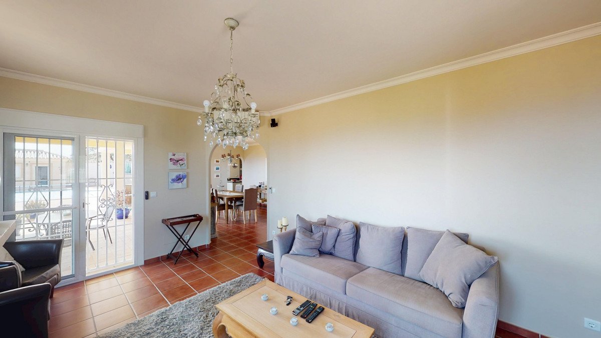 3 Bed Detached Villa in Arenas