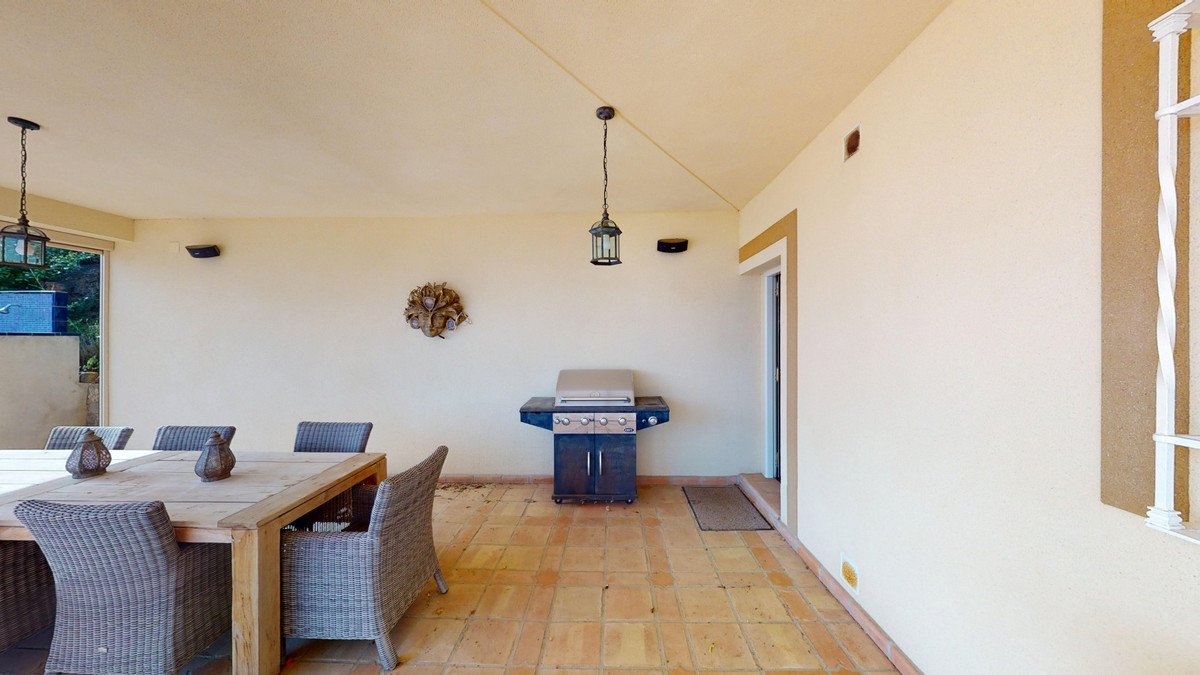 3 Bed Detached Villa in Arenas