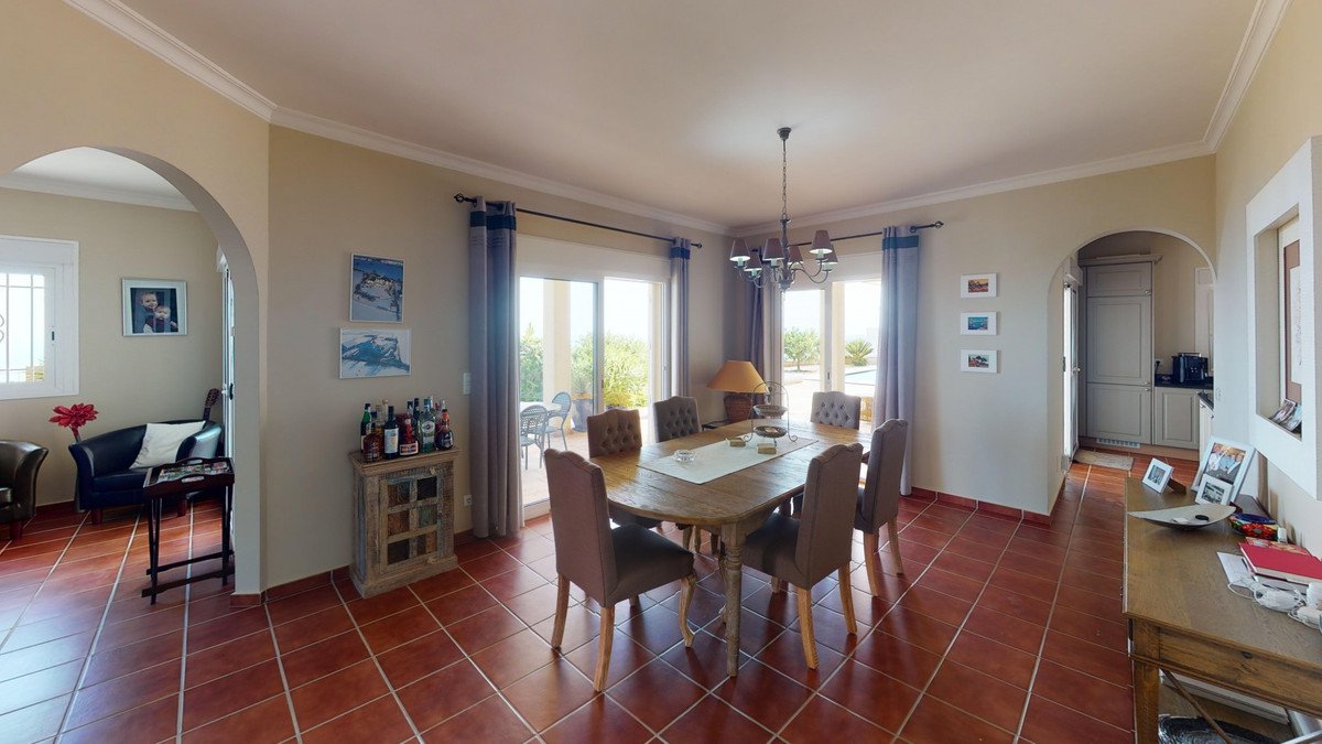 3 Bed Detached Villa in Arenas