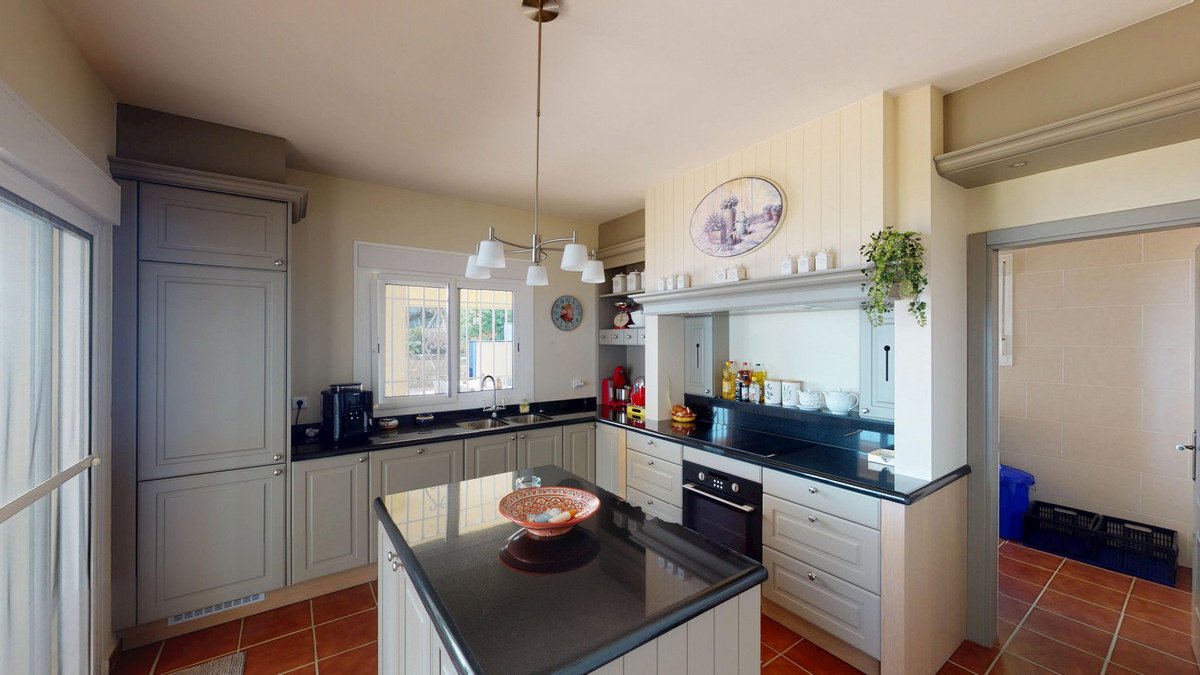 3 Bed Detached Villa in Arenas