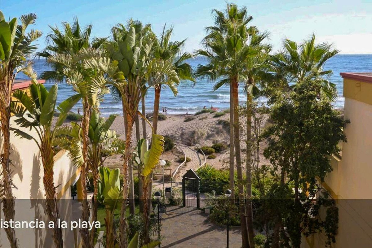1 Bed Middle Floor Studio in Elviria