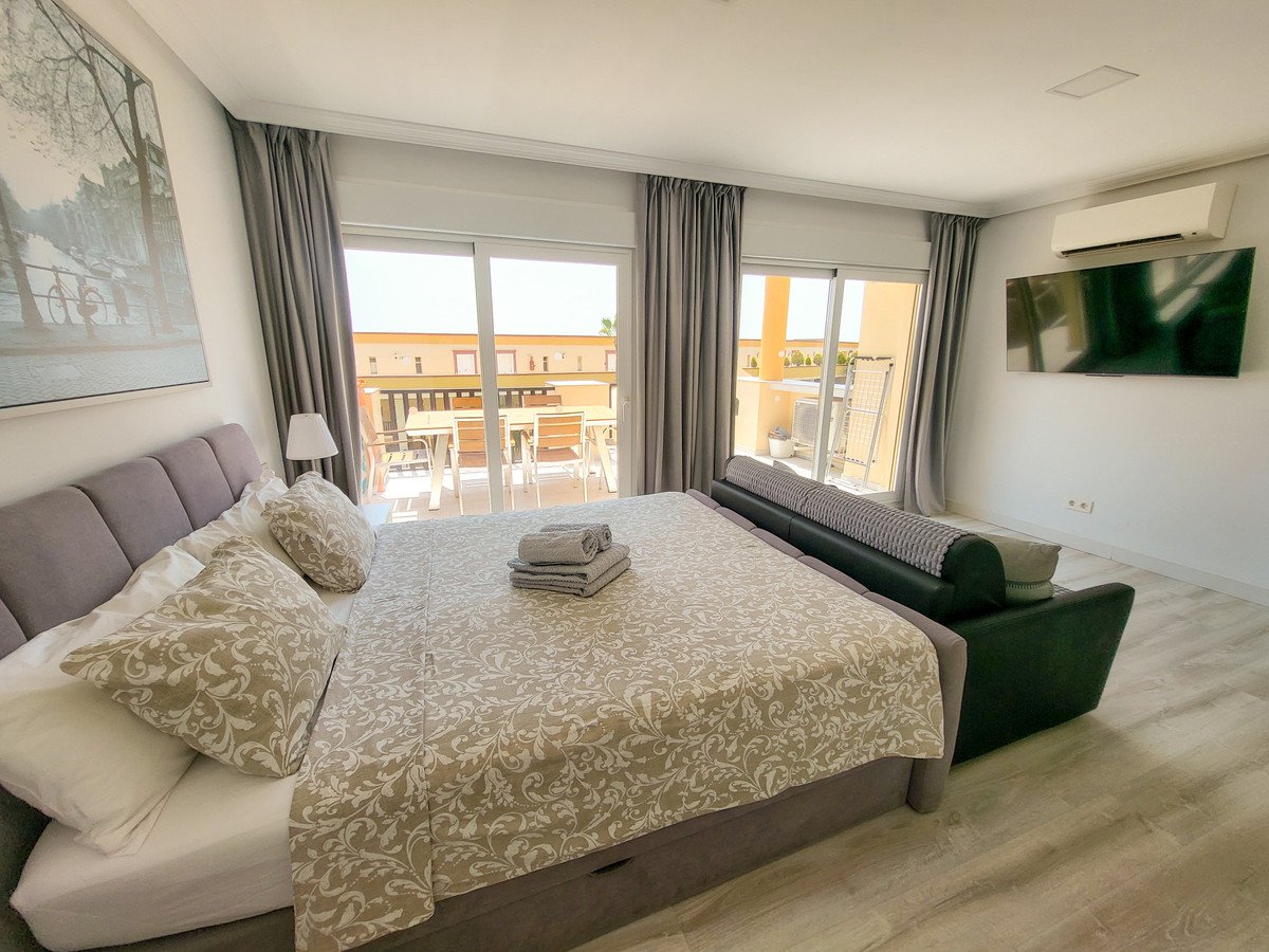 1 Bed Middle Floor Studio in Elviria
