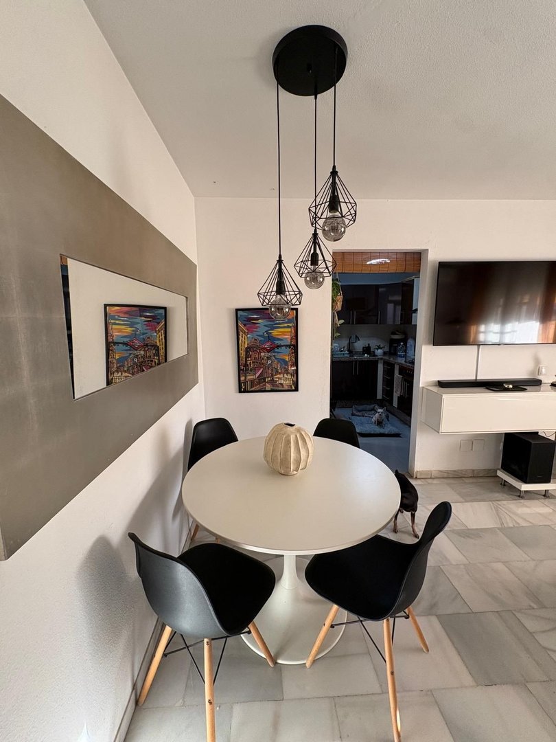 1 Bed Middle Floor Apartment in Málaga Centro