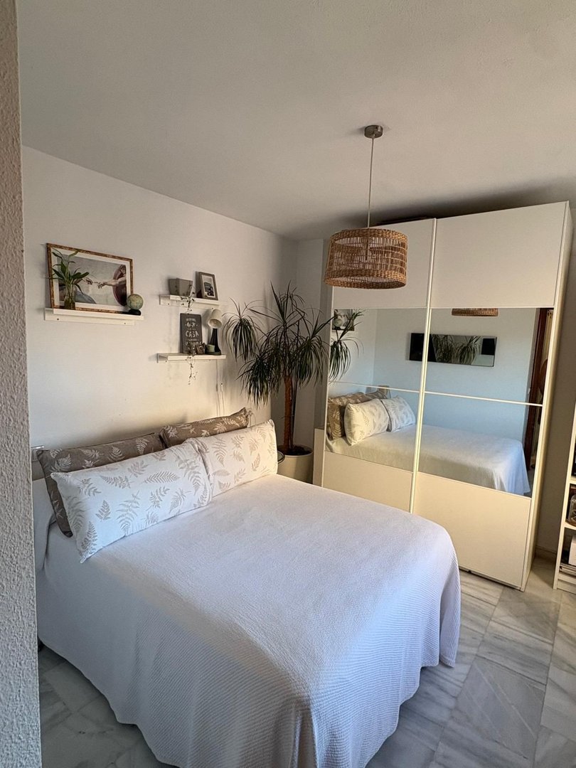 1 Bed Middle Floor Apartment in Málaga Centro