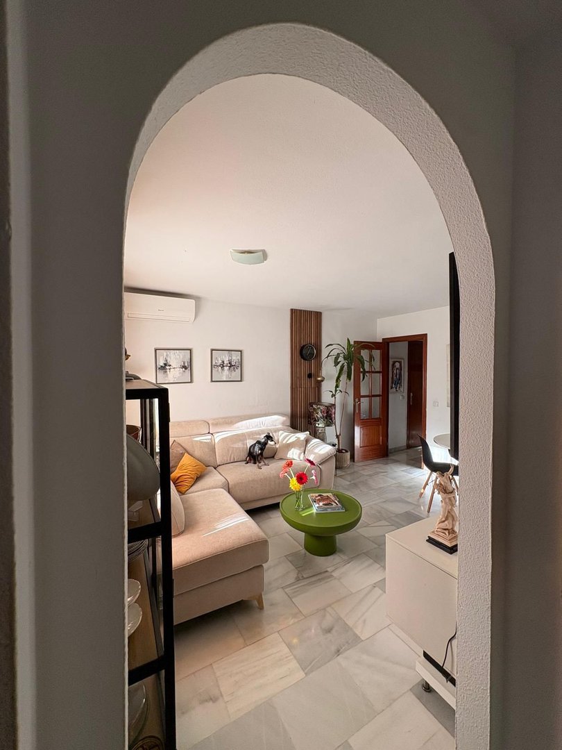 1 Bed Middle Floor Apartment in Málaga Centro