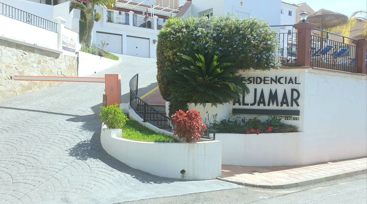 2 Bed Ground Floor Apartment in Nerja