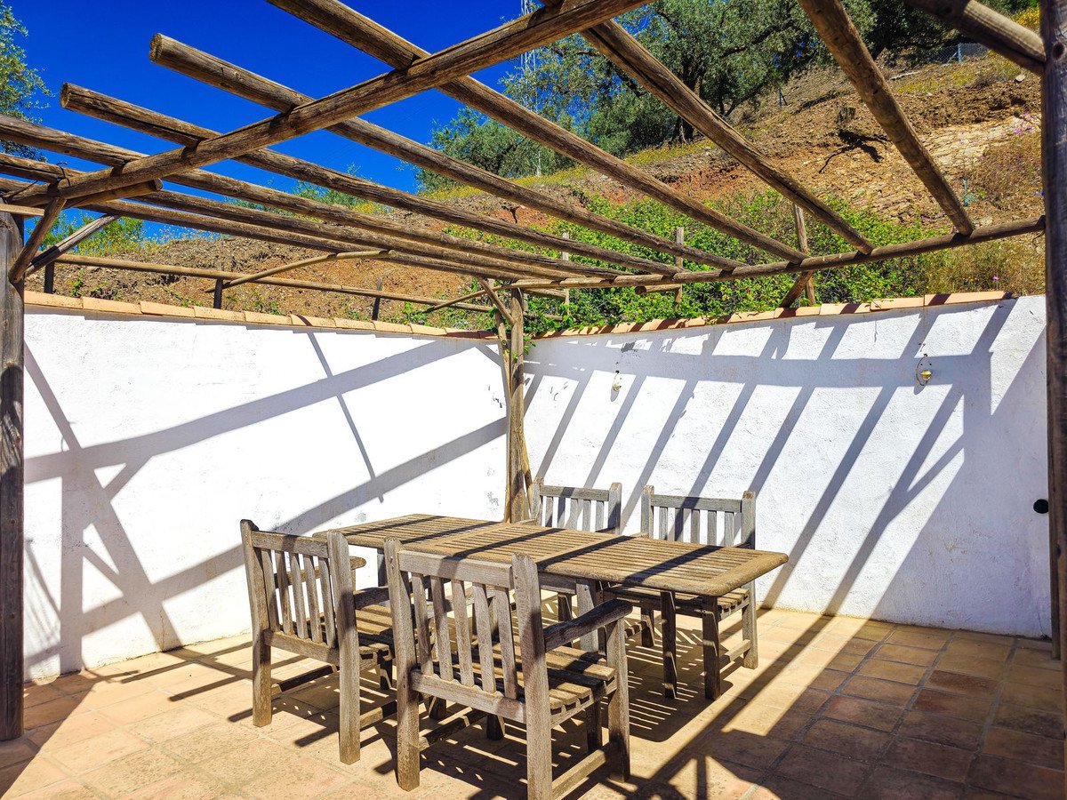 3 Bed Detached Villa in Arenas