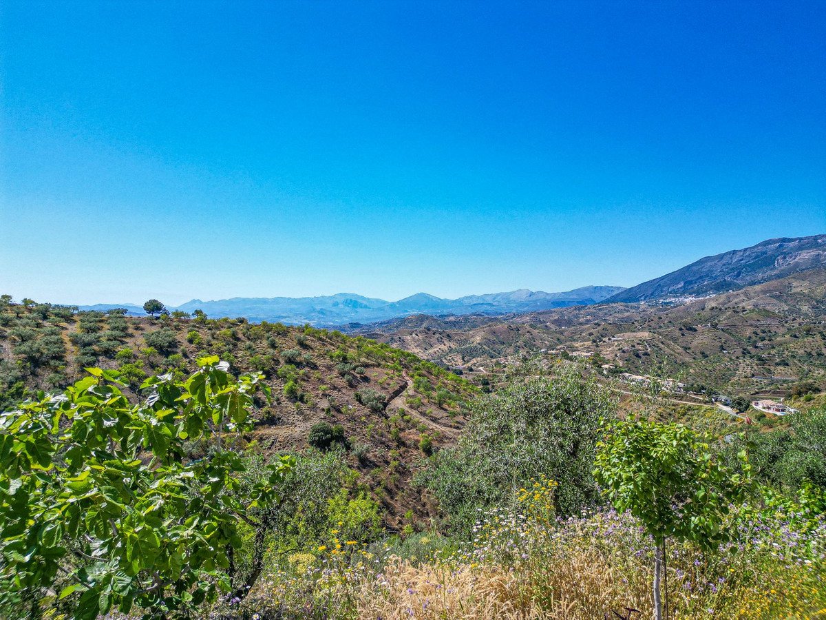 3 Bed Detached Villa in Arenas