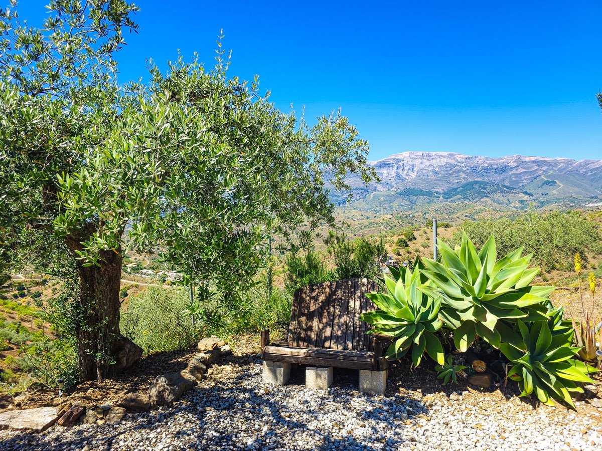 3 Bed Detached Villa in Arenas