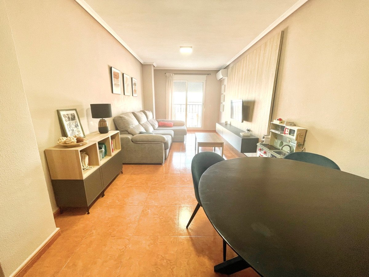 3 Bed Middle Floor Apartment in Catral