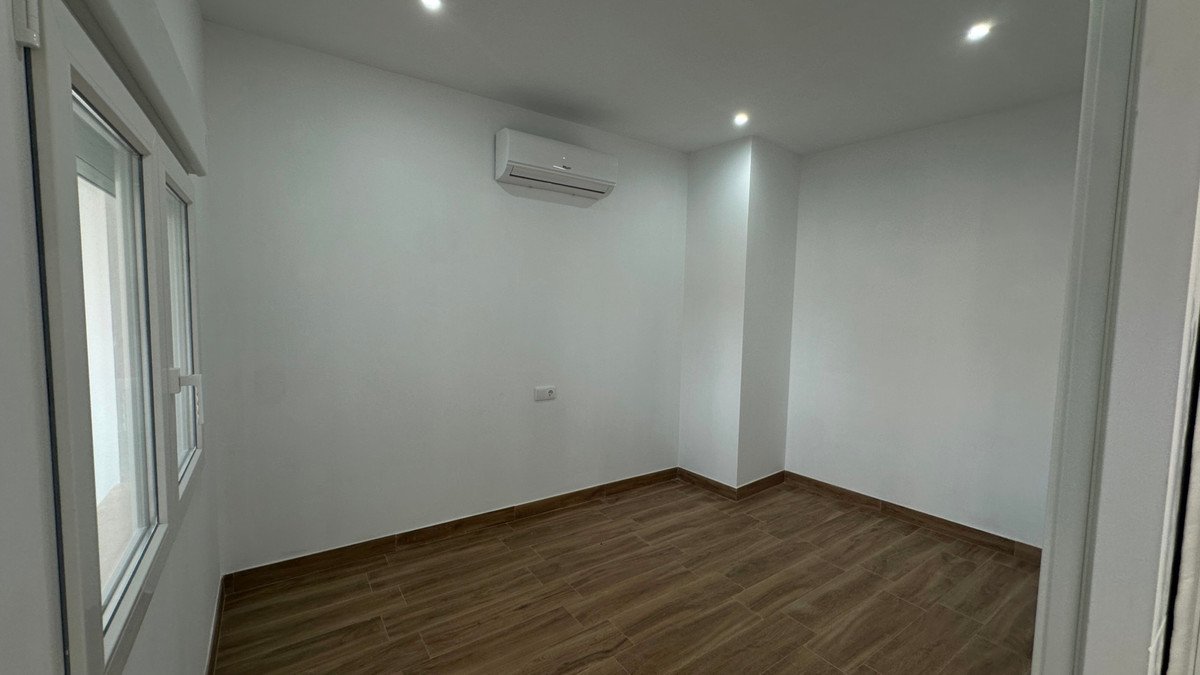 1 Bed Middle Floor Apartment in Torrevieja