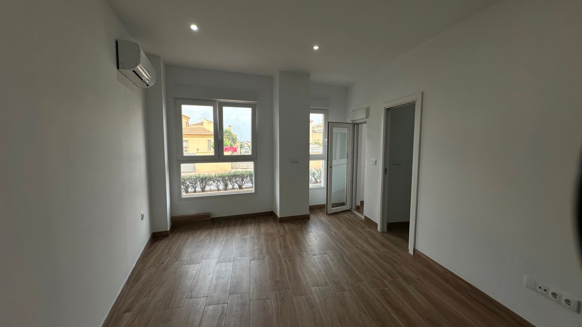 1 Bed Middle Floor Apartment in Torrevieja