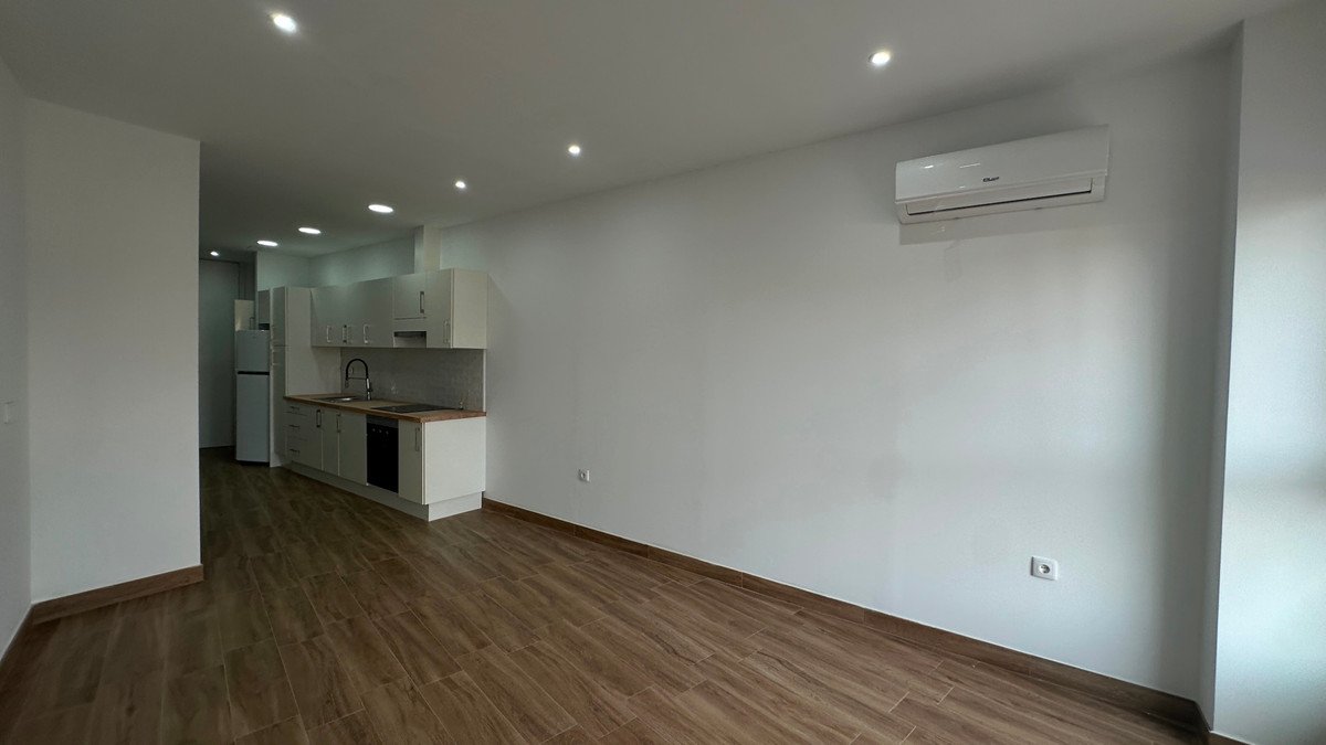 1 Bed Middle Floor Apartment in Torrevieja