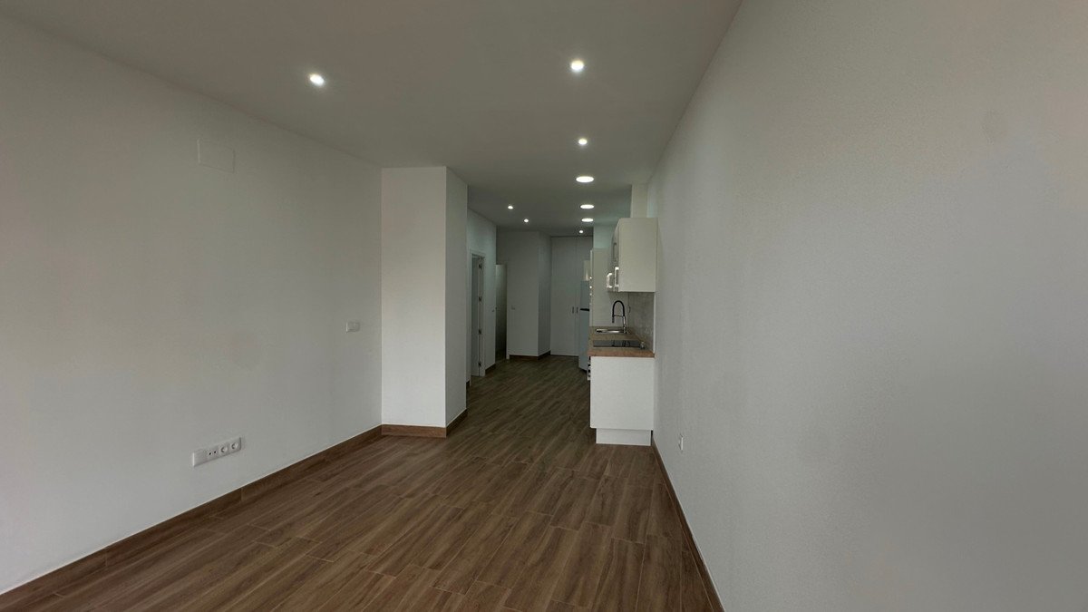 1 Bed Middle Floor Apartment in Torrevieja