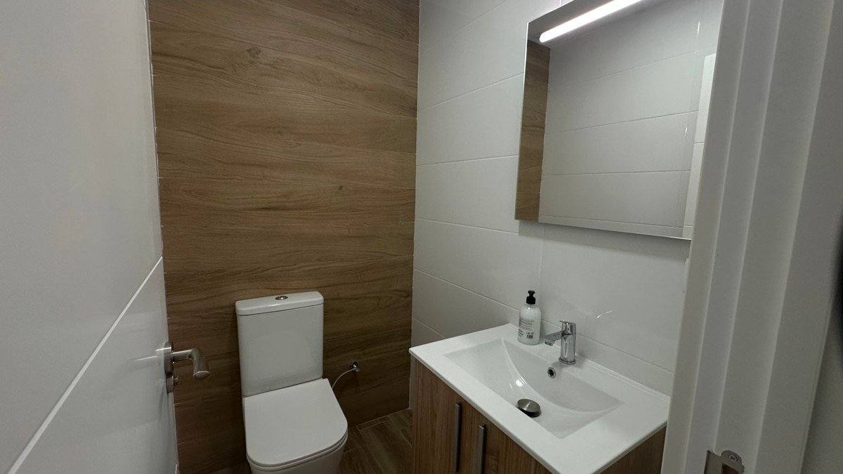 1 Bed Middle Floor Apartment in Torrevieja