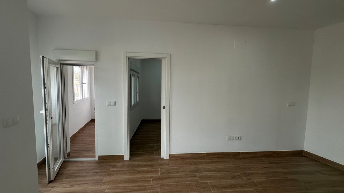 1 Bed Middle Floor Apartment in Torrevieja