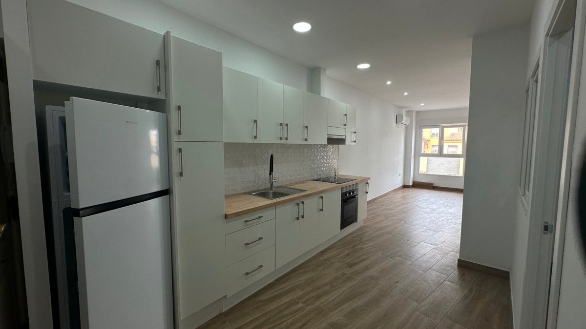 1 Bed Middle Floor Apartment in Torrevieja