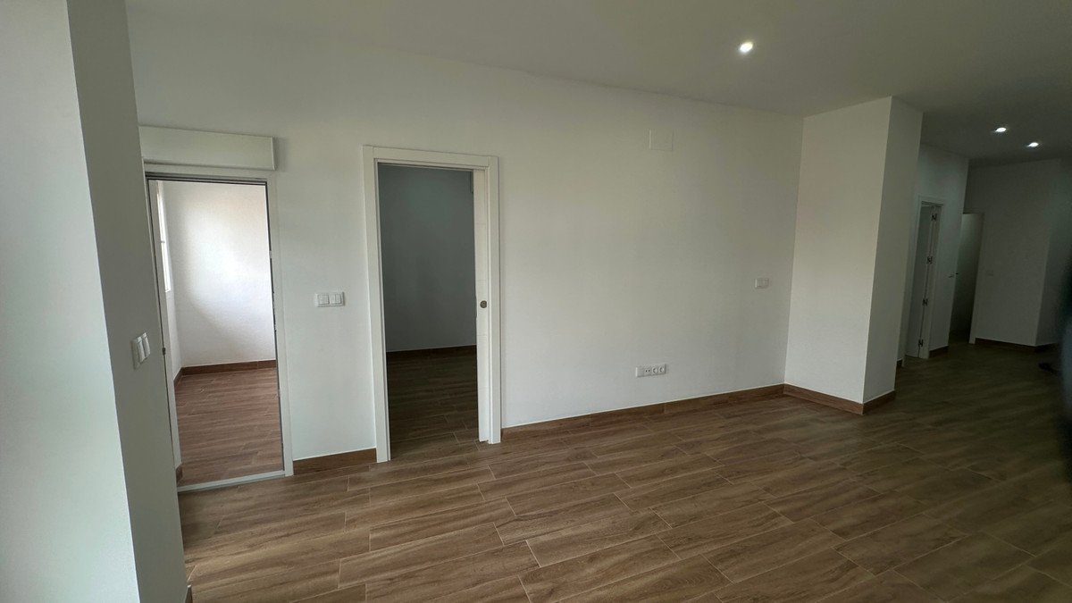 1 Bed Middle Floor Apartment in Torrevieja