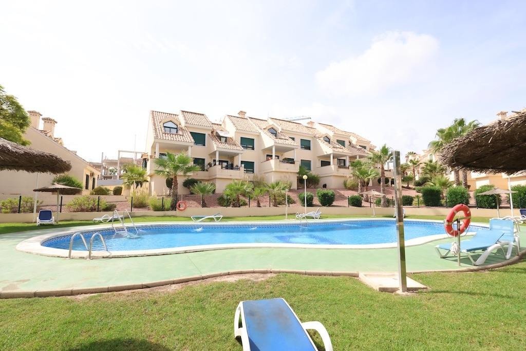 2 Bed Ground Floor Apartment in Orihuela Costa