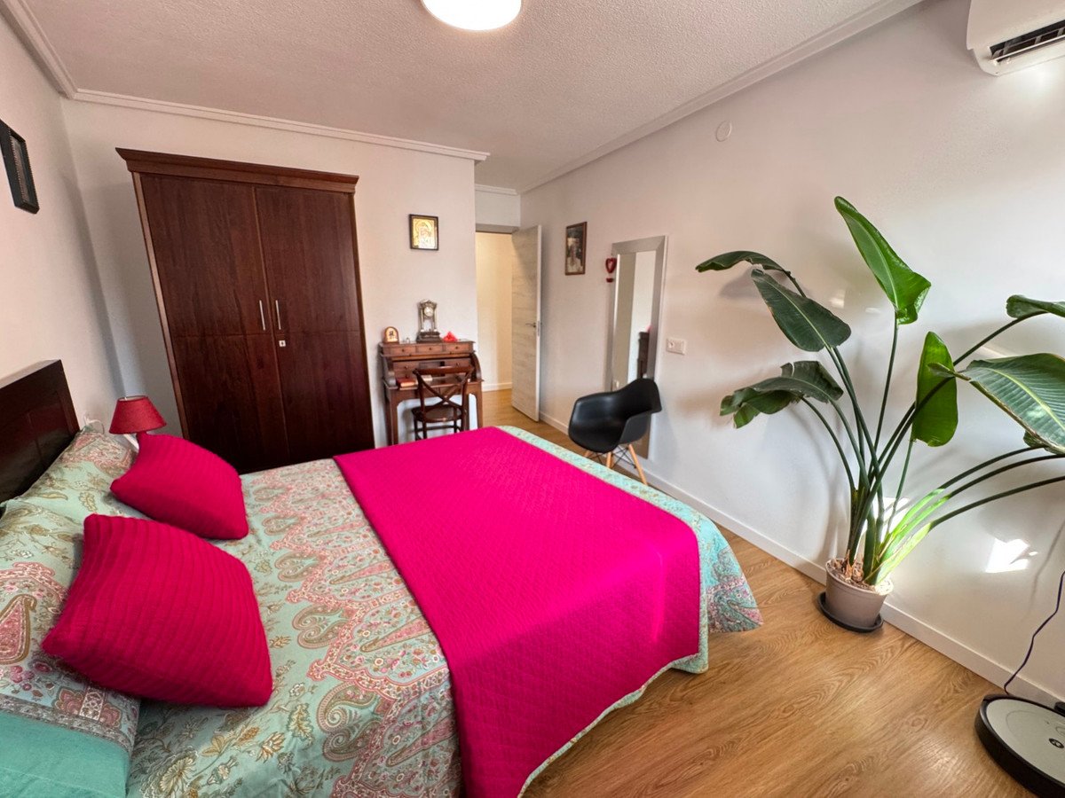 3 Bed Middle Floor Apartment in Guardamar del Segura